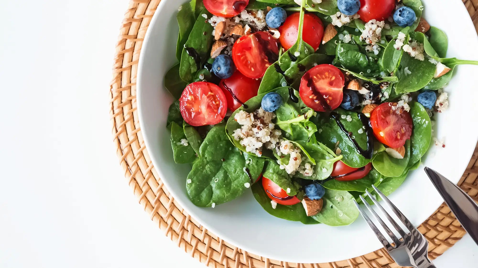 This 1 Nourishing Salad Has 8 Beauty Foods In It